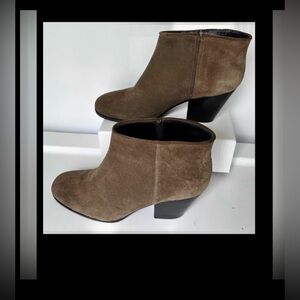 Rachel Comey Suede Ankle Booties Wood Block Heel in Coffee Brown Size 8.5